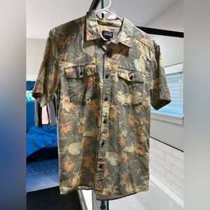 Patagonia Button Up Casual